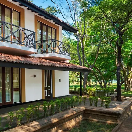 Cinnamon Lodge Habarana Сигирия Экстерьер фото